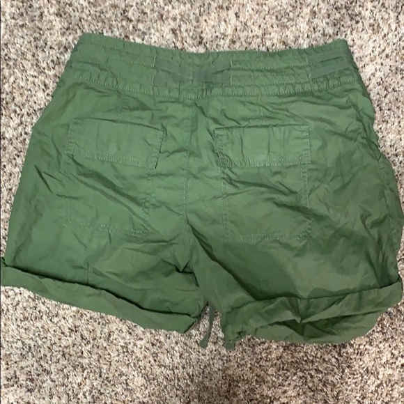 Banana Republic Army Green cuffed shorts.  2 - Picture 2 of 4